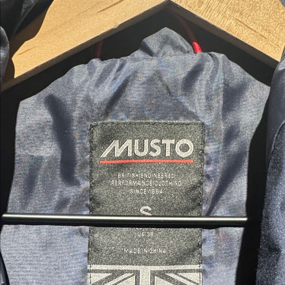 MUSTO marina rain MAC jacket from Disney World - Picture 2 of 6